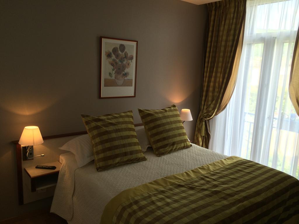 Bellevue Hotel Chatel-Guyon Bagian luar foto