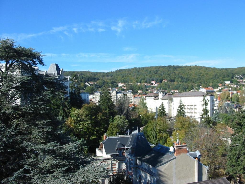 Bellevue Hotel Chatel-Guyon Bagian luar foto